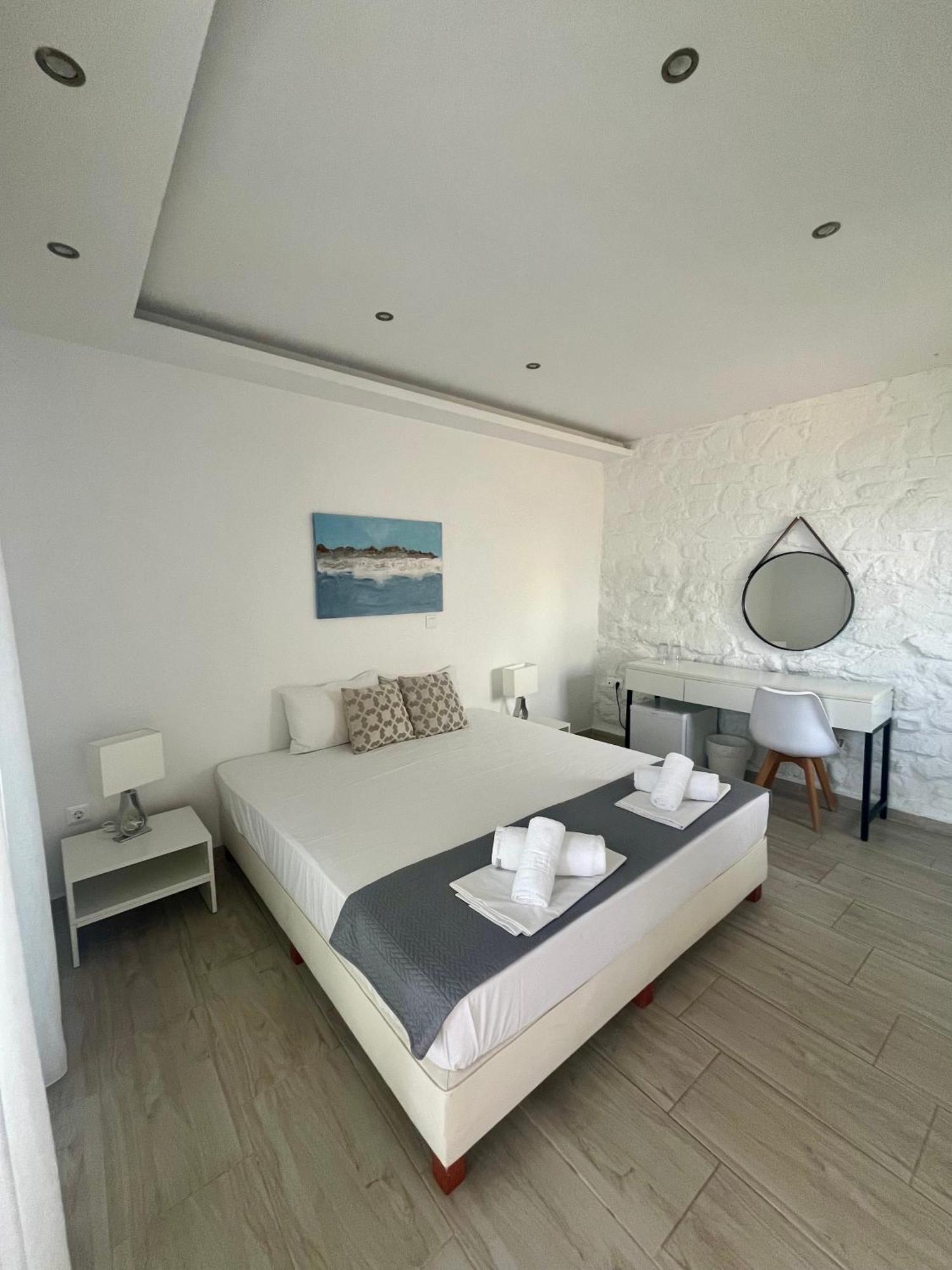 The House - & (adults Only) 4*