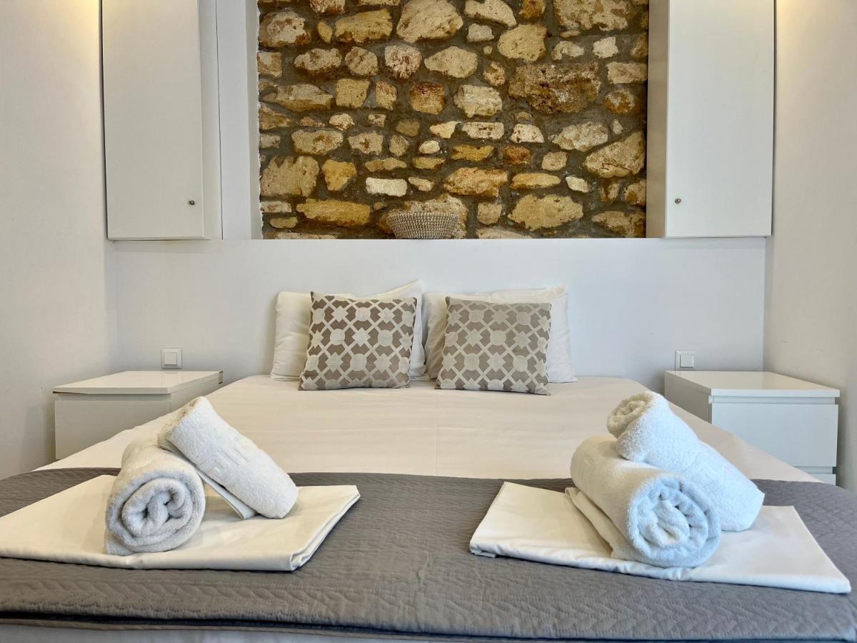 The House - & (adults Only) Áfitos